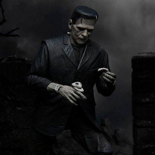 Universal Monsters Ultimate Frankensteins Monster Black and White figure 18cm