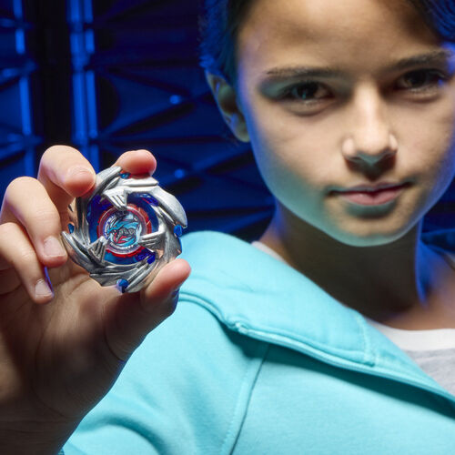 Beyblade X Cobalt Dragoon 2-60C Premium set launcher with rope and top