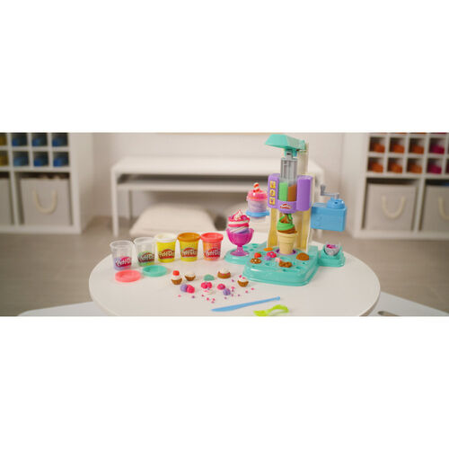 Play-Doh Multicoloured ice cream parlour