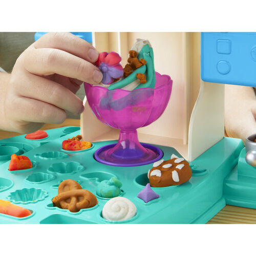 Play-Doh Multicoloured ice cream parlour