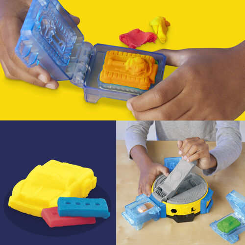 Play-Doh Marvel Hulk Crushes and shapes