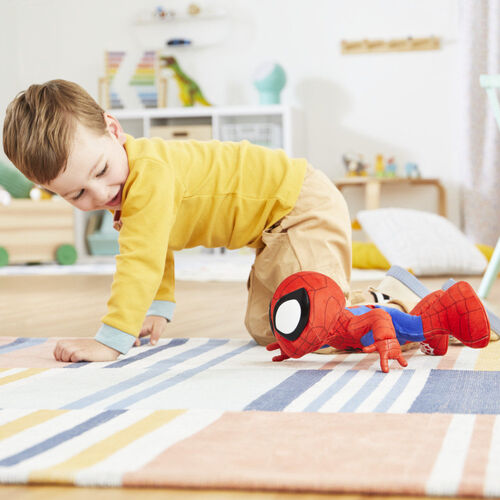 Muñeco peluche Spidey Baila y Gatea Spidey and His Amazing Friends Marvel