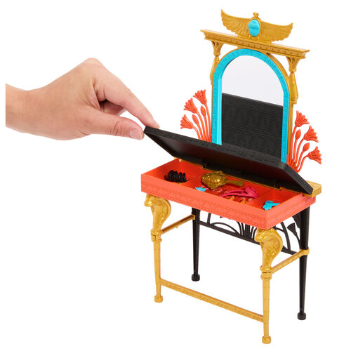 Monster High Cleo de Nile with dressing table doll