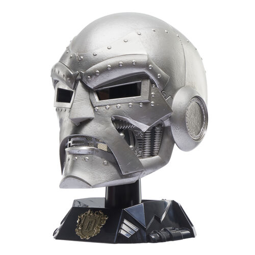 Casco premium Doctor Doom Marvel Legends