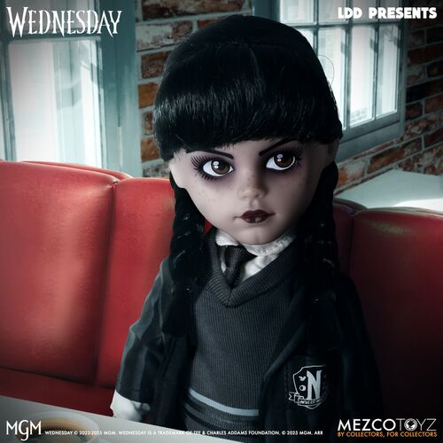 Muñeca Miercoles Uniforme Wednesday Living Dolls 25,5cm