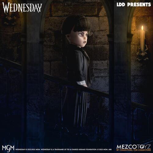 Muñeca Miercoles Uniforme Wednesday Living Dolls 25,5cm