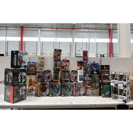 Pack oferta Figuras caja dañada
