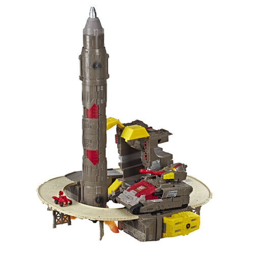 Transformers War Cybertron Trilogy Omega Supreme figure