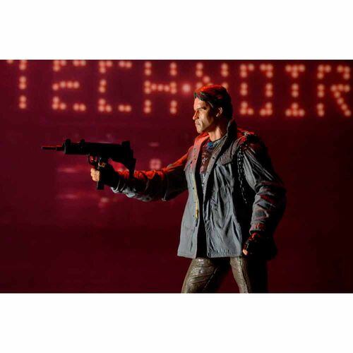 Figura Ultimate T-800 Tech Noir Terminator 18cm