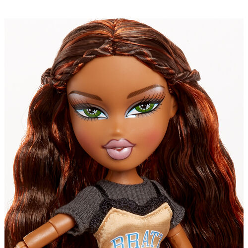 Muñeca Sasha Stylin + Camiseta Bratz