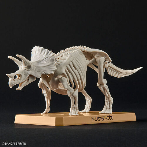 Model Kit Plannosaurus Triceratops
