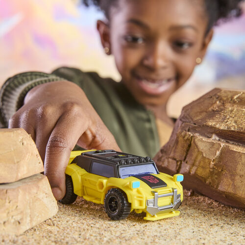 Transformers Cyberworld Bumblebee figure 10cm