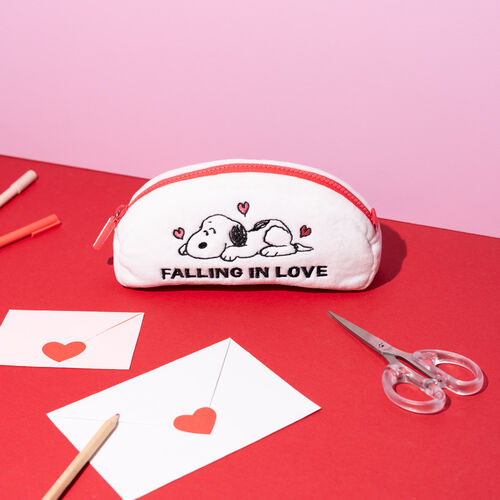 Peanuts Snoopy pencil case