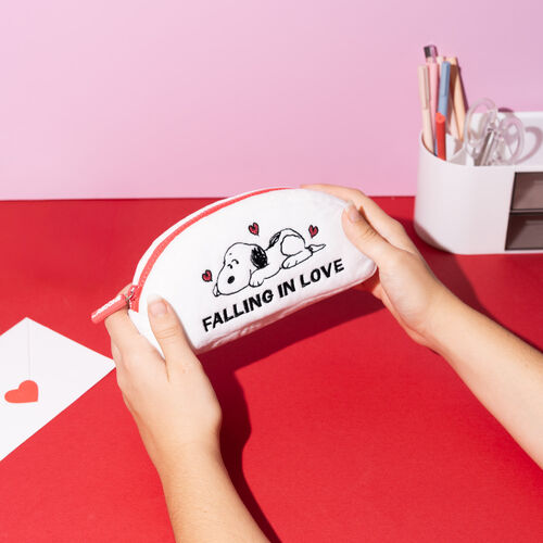 Peanuts Snoopy pencil case