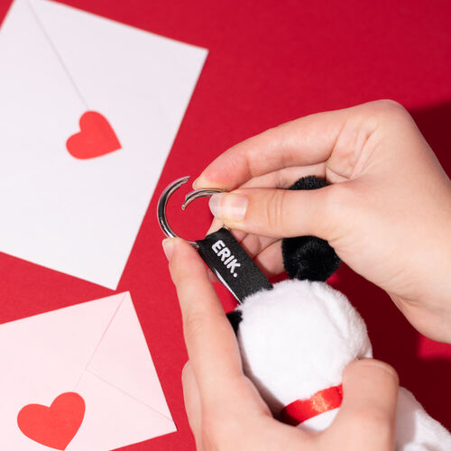 Peanuts Snoopy plush keychain
