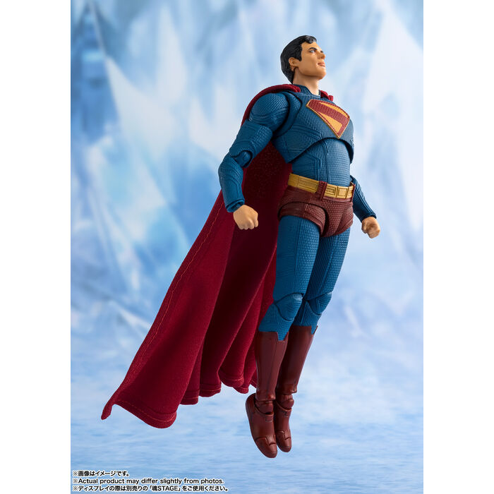 Figura S.H. Figuarts Superman 2025 Superman DC Comics 16cm