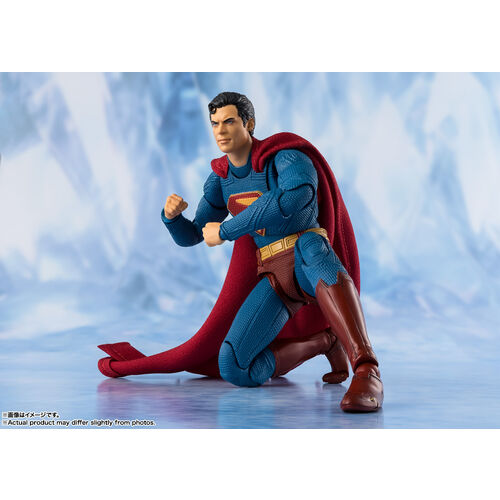 Figura S.H. Figuarts Superman 2025 Superman DC Comics 16cm