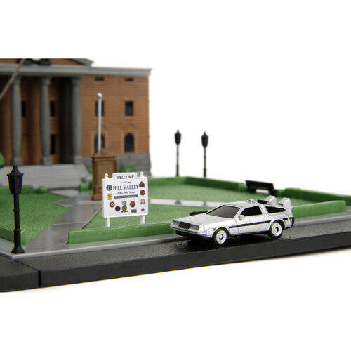 Back To The Future Hill Valley Court Square diorama replica