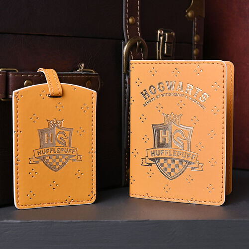 Portapasaportes + etiqueta equipaje Hufflepuff Harry Potter