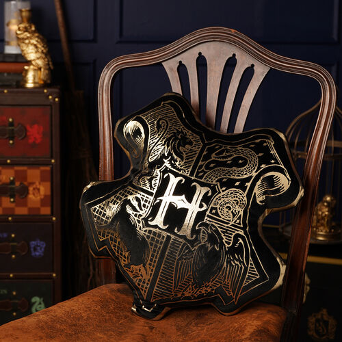 Harry Potter Hogwarts Crest velvet cushion