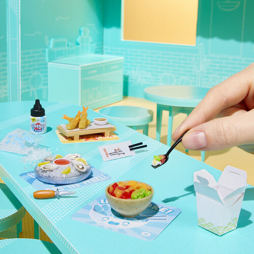 Miniverse Make It Mini Cafe series 6 assorted surprise capsule